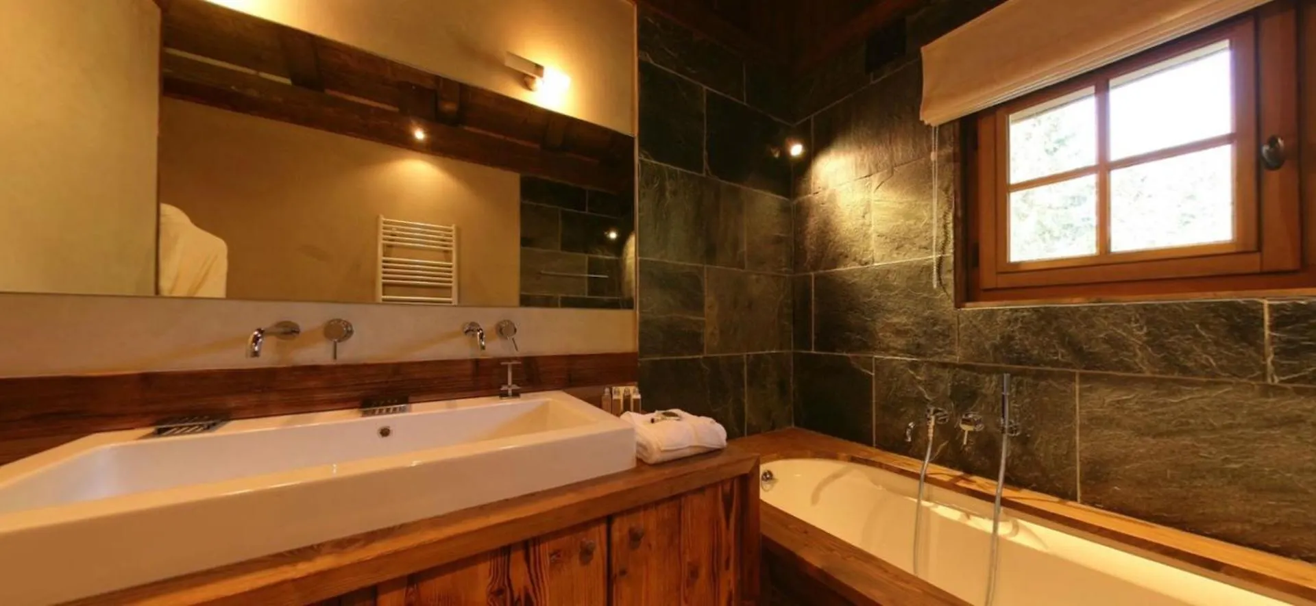 Chalet Bontique A Luxurious Alpine Escape Montriond 0*,  France